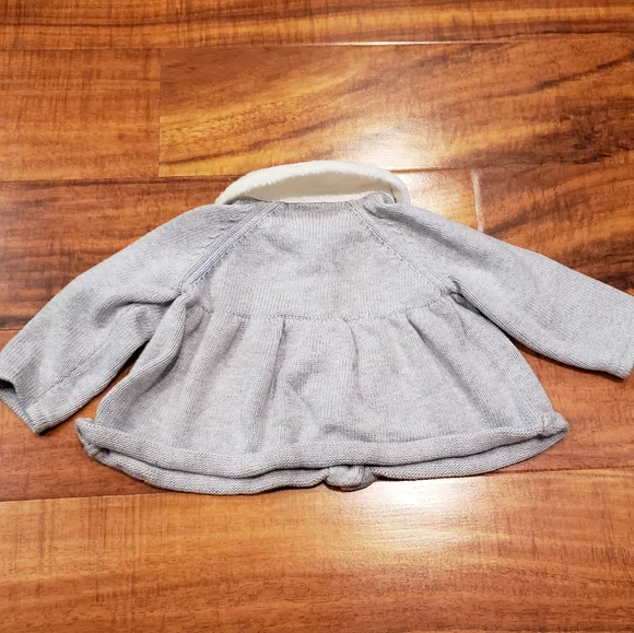 Janie and Jack EUC 3-6 months fair isle sweater set, bodysuit, hat and socks - Picture 13 of 15